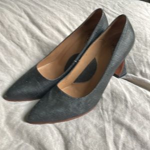 John Fluevog Desmonds pumps, black waxed canvas, very good condition, size 8